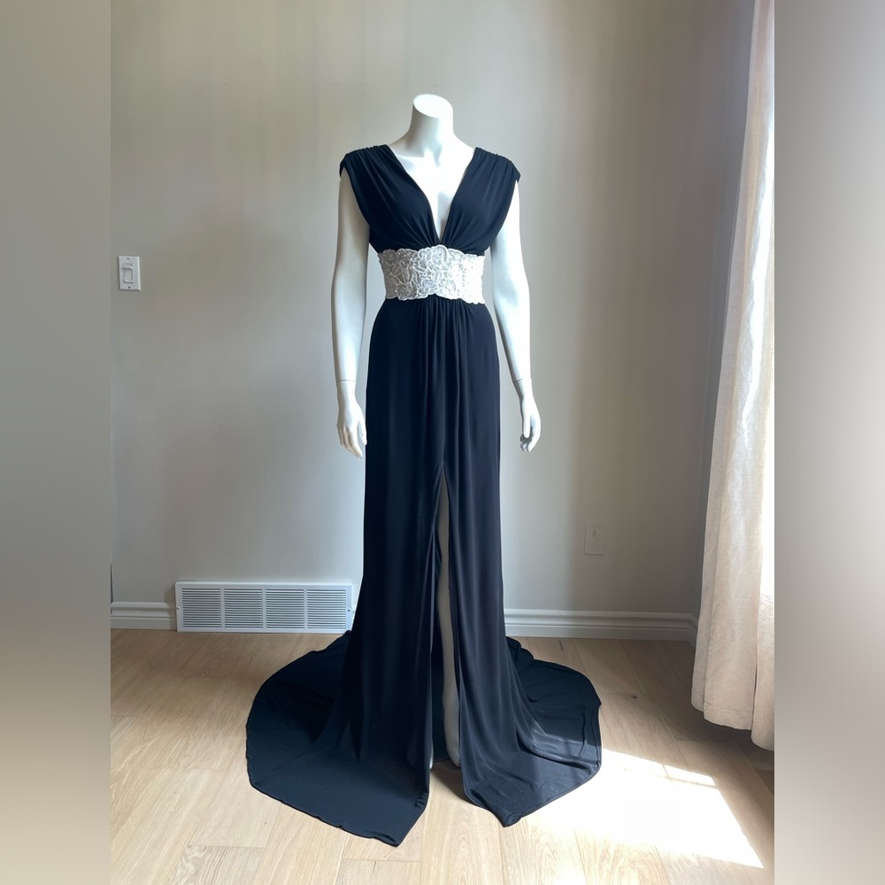 Dress - Picture 9 of 13
